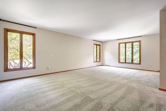 7319 Bridlespur Lane, Delaware, OH 43015