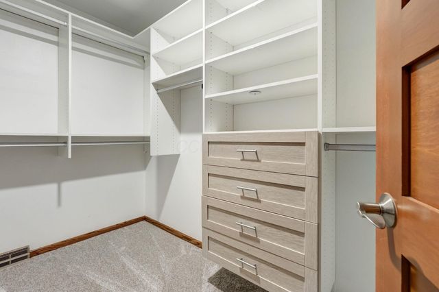 7319 Bridlespur Lane, Delaware, OH 43015