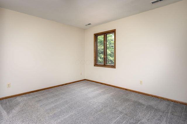 7319 Bridlespur Lane, Delaware, OH 43015