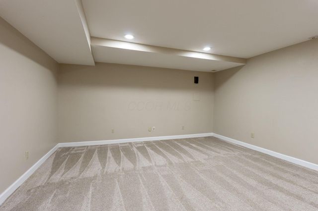 7319 Bridlespur Lane, Delaware, OH 43015