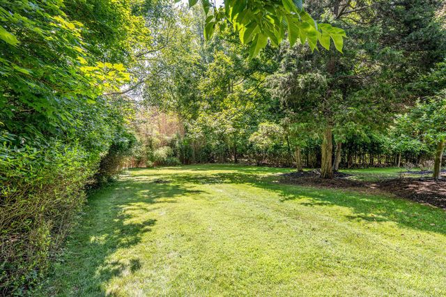 7319 Bridlespur Lane, Delaware, OH 43015