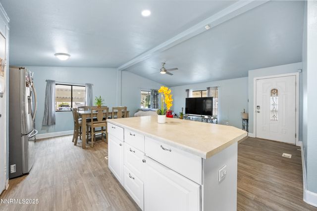 2735 Daffodil Way, Reno, NV 89512