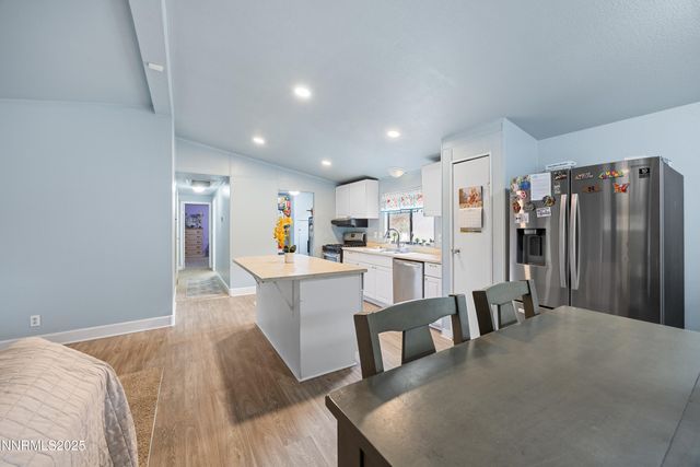 2735 Daffodil Way, Reno, NV 89512