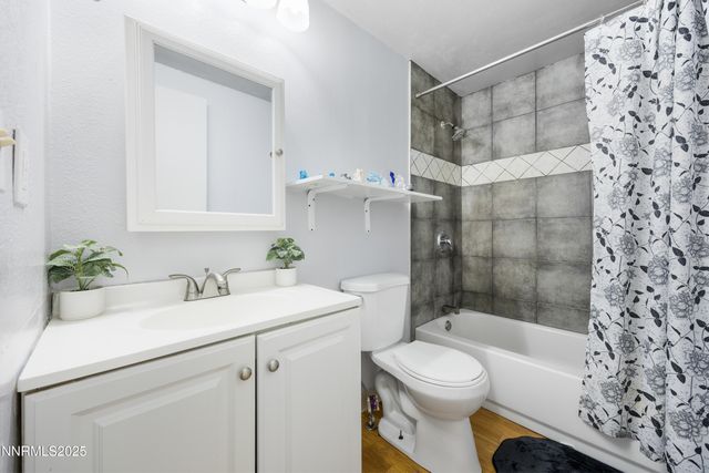 2735 Daffodil Way, Reno, NV 89512