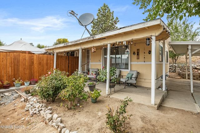 2735 Daffodil Way, Reno, NV 89512