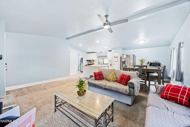 2735 Daffodil Way, Reno, NV 89512