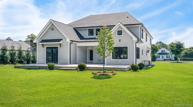 53 S Phillips Avenue, Remsenburg, NY 11972
