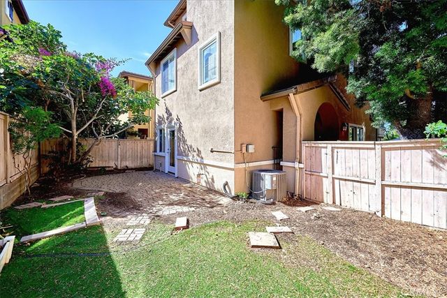 6 Sweet Pea, Irvine, CA 92618