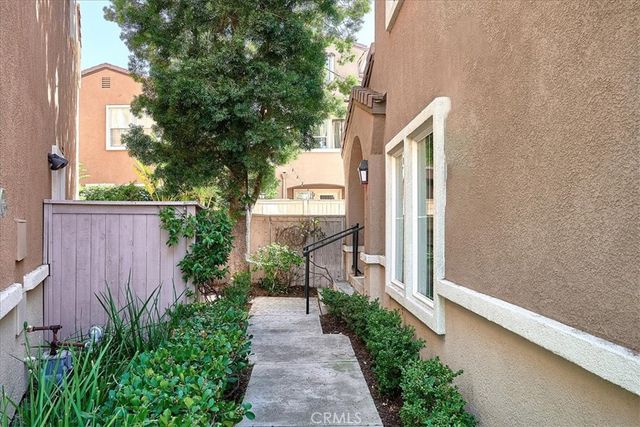 6 Sweet Pea, Irvine, CA 92618