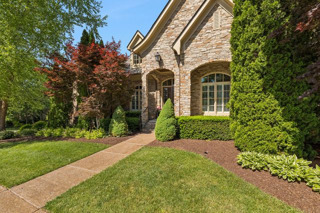 990 Still Forest Dr, Brentwood, TN 37027