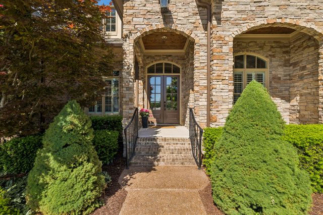 990 Still Forest Dr, Brentwood, TN 37027