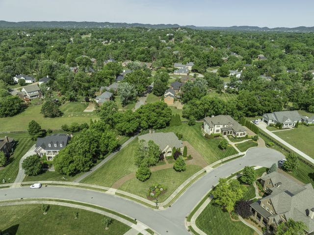 990 Still Forest Dr, Brentwood, TN 37027