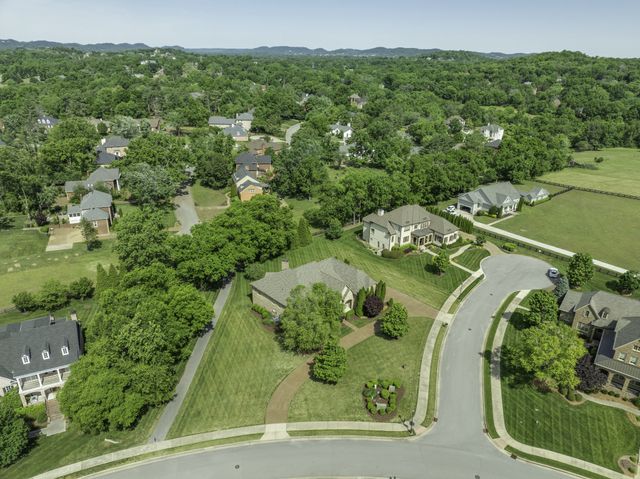 990 Still Forest Dr, Brentwood, TN 37027