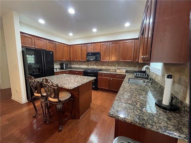 1329 Station Ridge Drive, Lawrenceville, GA 30045