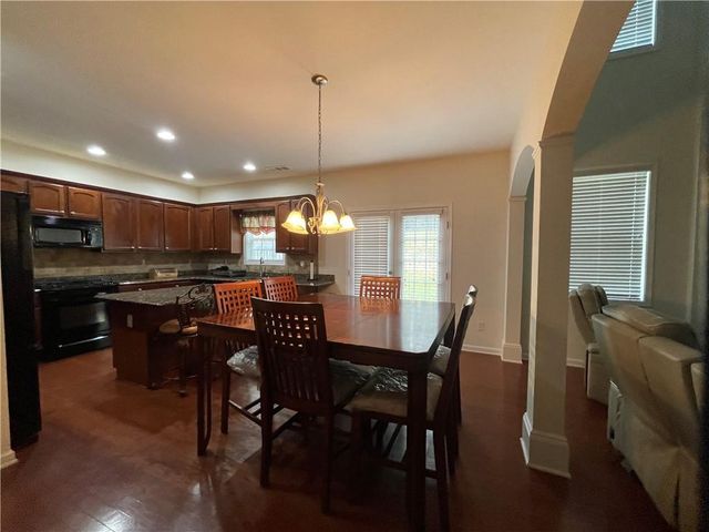 1329 Station Ridge Drive, Lawrenceville, GA 30045