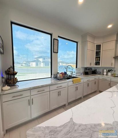 1992 Lulu St., Brownsville, TX 78577