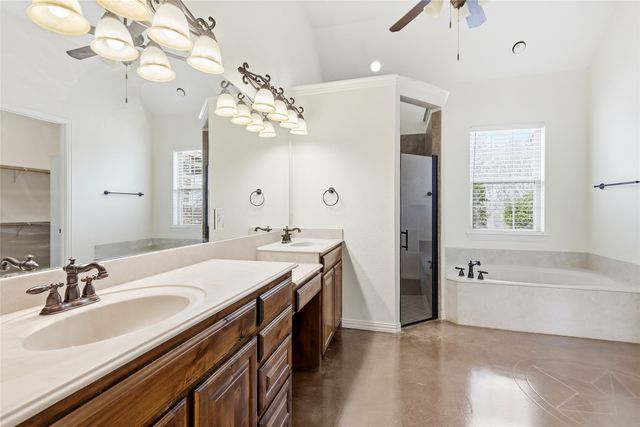 210 Acorn Court, Aledo, TX 76008