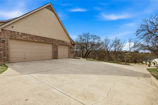 210 Acorn Court, Aledo, TX 76008