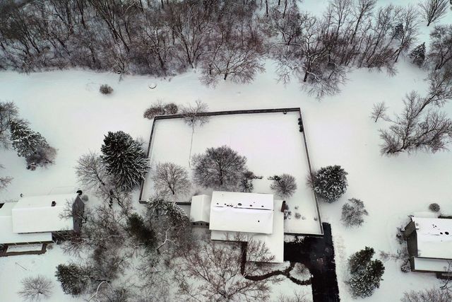 3901 Weathervane Lane, Crystal Lake, IL 60012