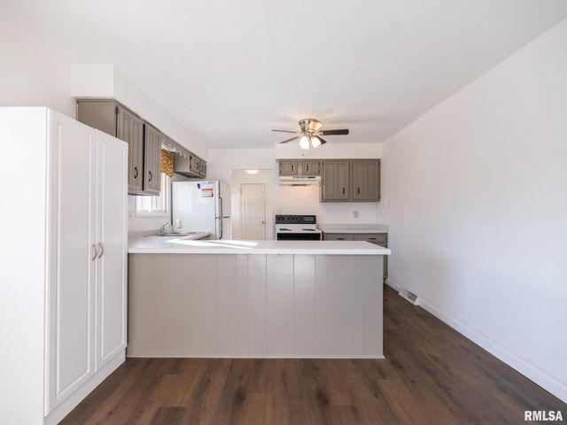 13462 N LAKEWOOD Drive, Dunlap, IL 61525