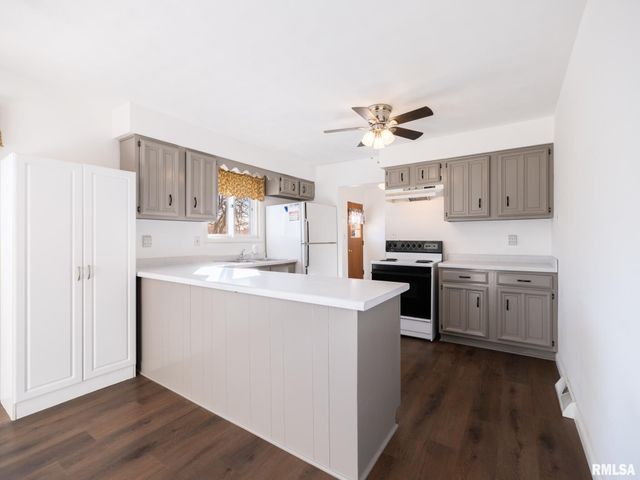 13462 N LAKEWOOD Drive, Dunlap, IL 61525