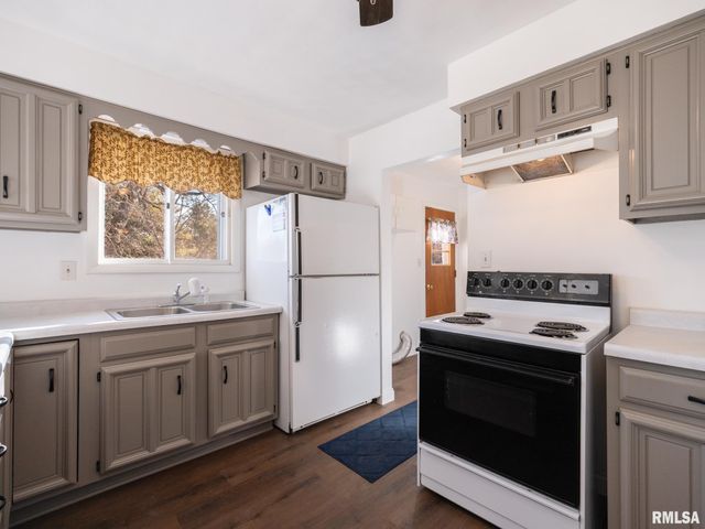 13462 N LAKEWOOD Drive, Dunlap, IL 61525