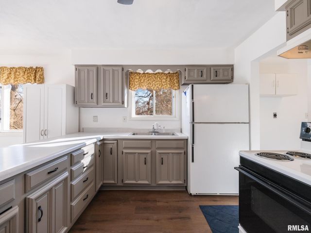 13462 N LAKEWOOD Drive, Dunlap, IL 61525