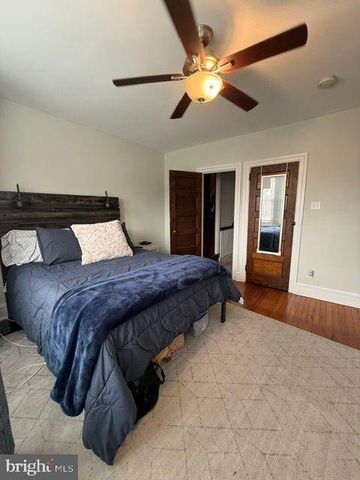 4537 MANAYUNK AVE, Philadelphia, PA 19128