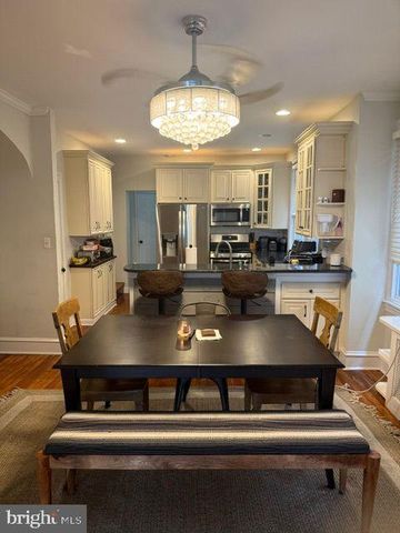 4537 MANAYUNK AVE, Philadelphia, PA 19128