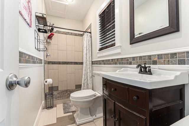 286 Villa Street, Elgin, IL 60120