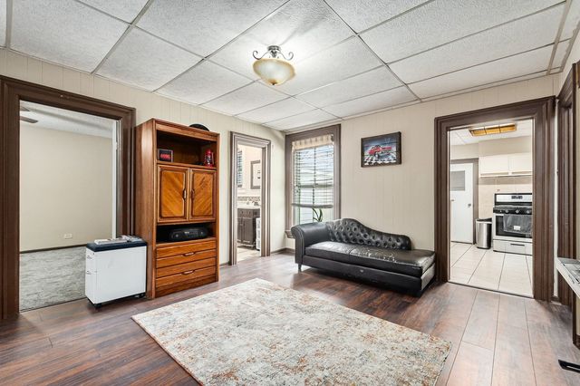 286 Villa Street, Elgin, IL 60120