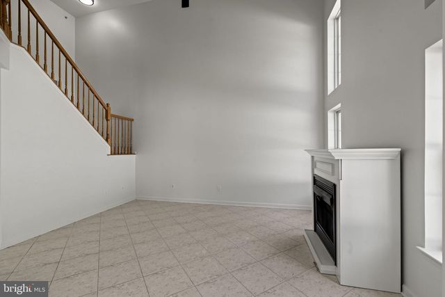 124 BUCKINGHAM WAY, Mount Laurel, NJ 08054