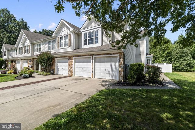 124 BUCKINGHAM WAY, Mount Laurel, NJ 08054