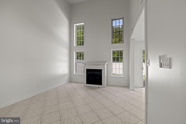 124 BUCKINGHAM WAY, Mount Laurel, NJ 08054