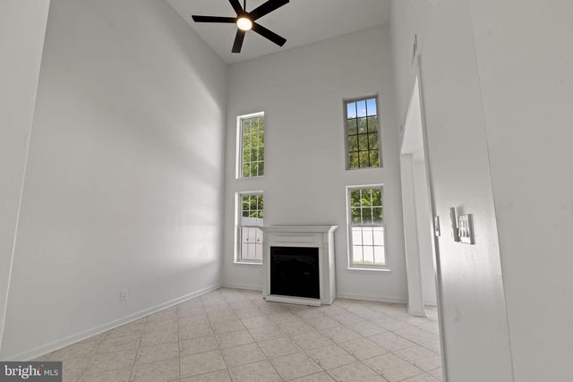 124 BUCKINGHAM WAY, Mount Laurel, NJ 08054