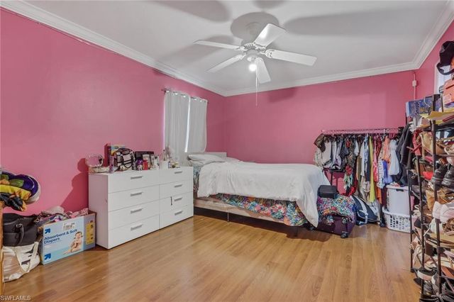 5424 21st PL SW, Naples, FL 34116