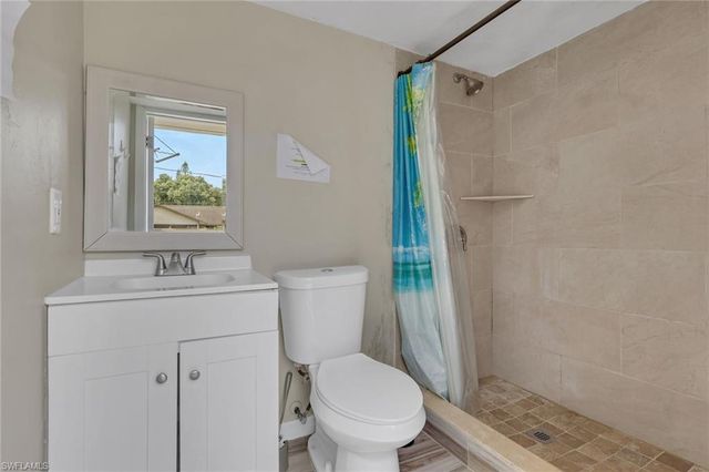 5424 21st PL SW, Naples, FL 34116