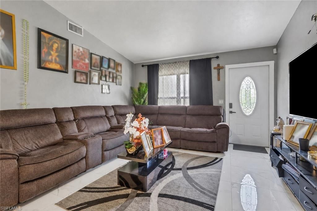 5424 21st PL SW, NAPLES, FL 34116 — photo 2