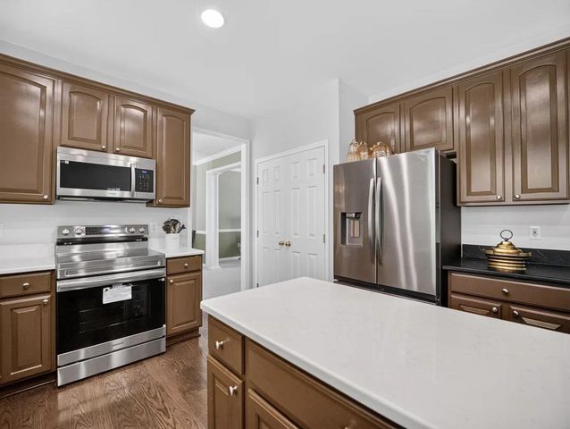 1712 ALLERFORD DR, Hanover, MD 21076