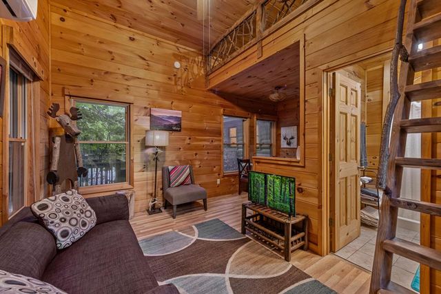 28 Hawkeye Ridge, Blue Ridge, GA 30513