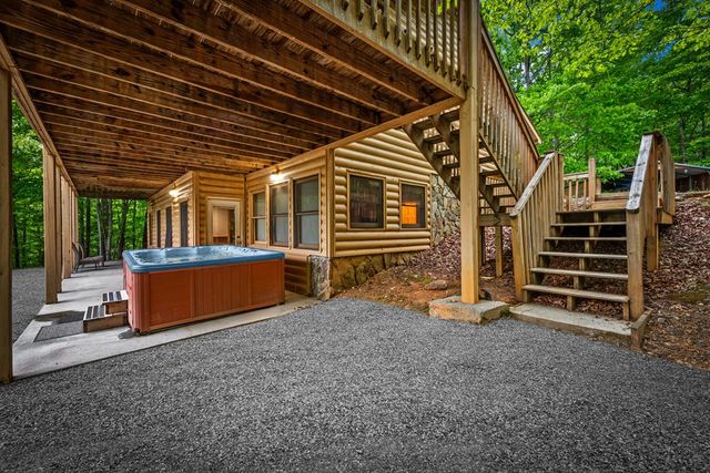 28 Hawkeye Ridge, Blue Ridge, GA 30513