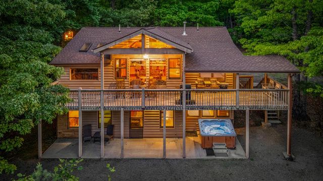 28 Hawkeye Ridge, Blue Ridge, GA 30513