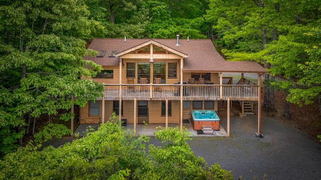 28 Hawkeye Ridge, Blue Ridge, GA 30513