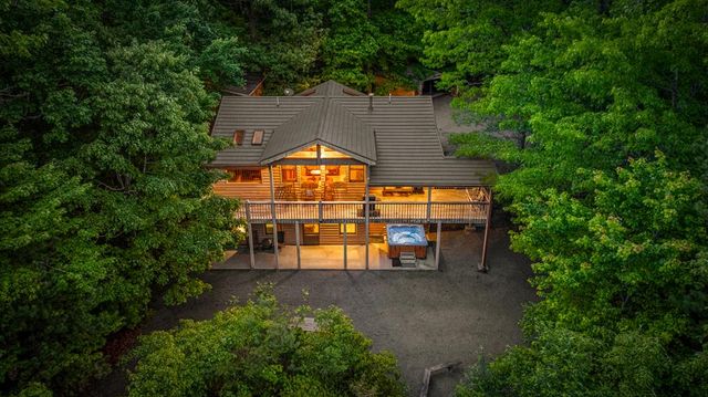 28 Hawkeye Ridge, Blue Ridge, GA 30513