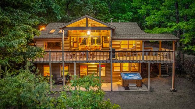 28 Hawkeye Ridge, Blue Ridge, GA 30513