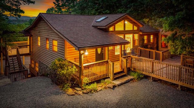 28 Hawkeye Ridge, Blue Ridge, GA 30513