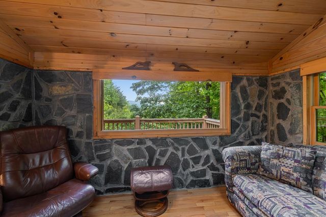 28 Hawkeye Ridge, Blue Ridge, GA 30513