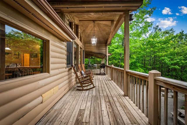 28 Hawkeye Ridge, Blue Ridge, GA 30513