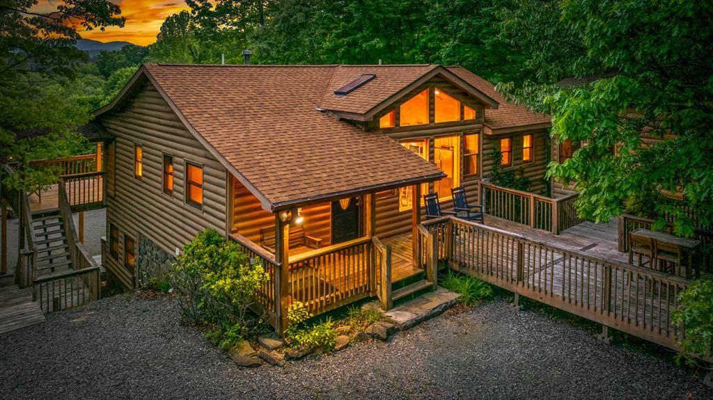 28 Hawkeye Ridge, Blue Ridge, GA 30513