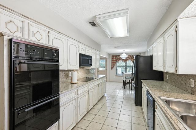 4009 Double Tree Trail, Irving, TX 75061